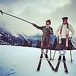 Historische Winter und Skibekleidung